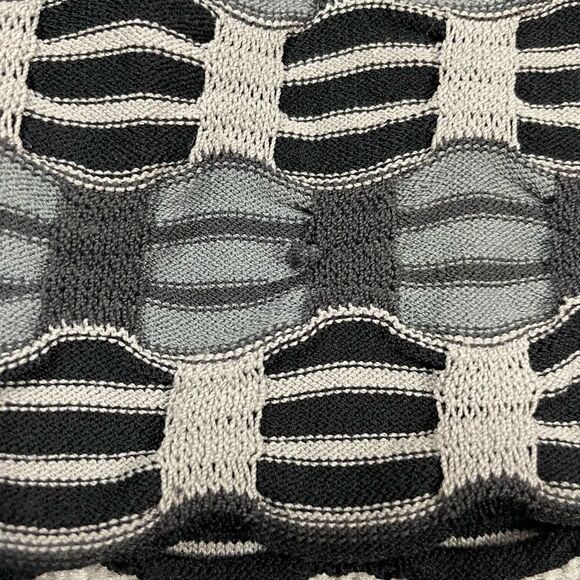 Pendleton Women’s Medium Mixed Fabric Grey Tan Buttoned Cardigan Sweater - Picture 6 of 6